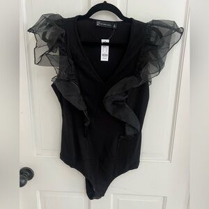 NY&CO RUFFLE sleeve bodysuit.